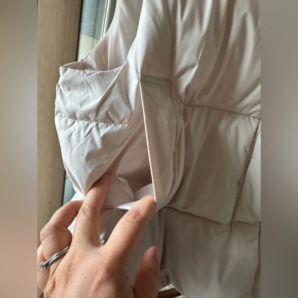 G.o.G.G Puffer Vest in Neutral Beige Small - Picture 5 of 6